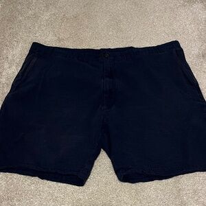 Roundtree & Yorke shorts